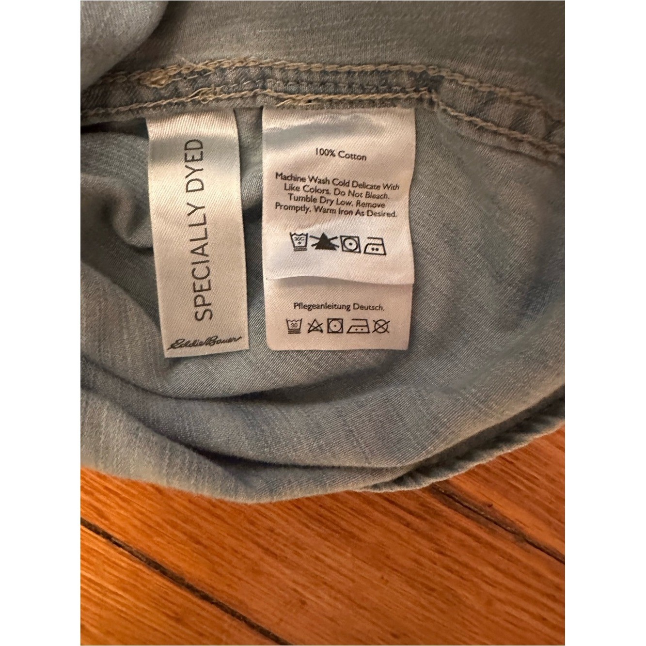 Eddie Bauer Shaped Fit Chambray Snap Button Shirt Women&rsquo;s Medium Tall Weste 1155