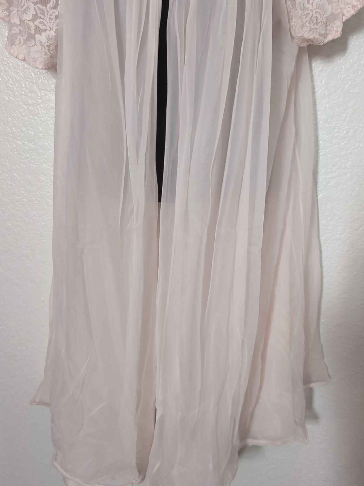VINTAGE FORMFIT ROGERS PINK CHIFFON & LACE Babydoll ROBE Medium