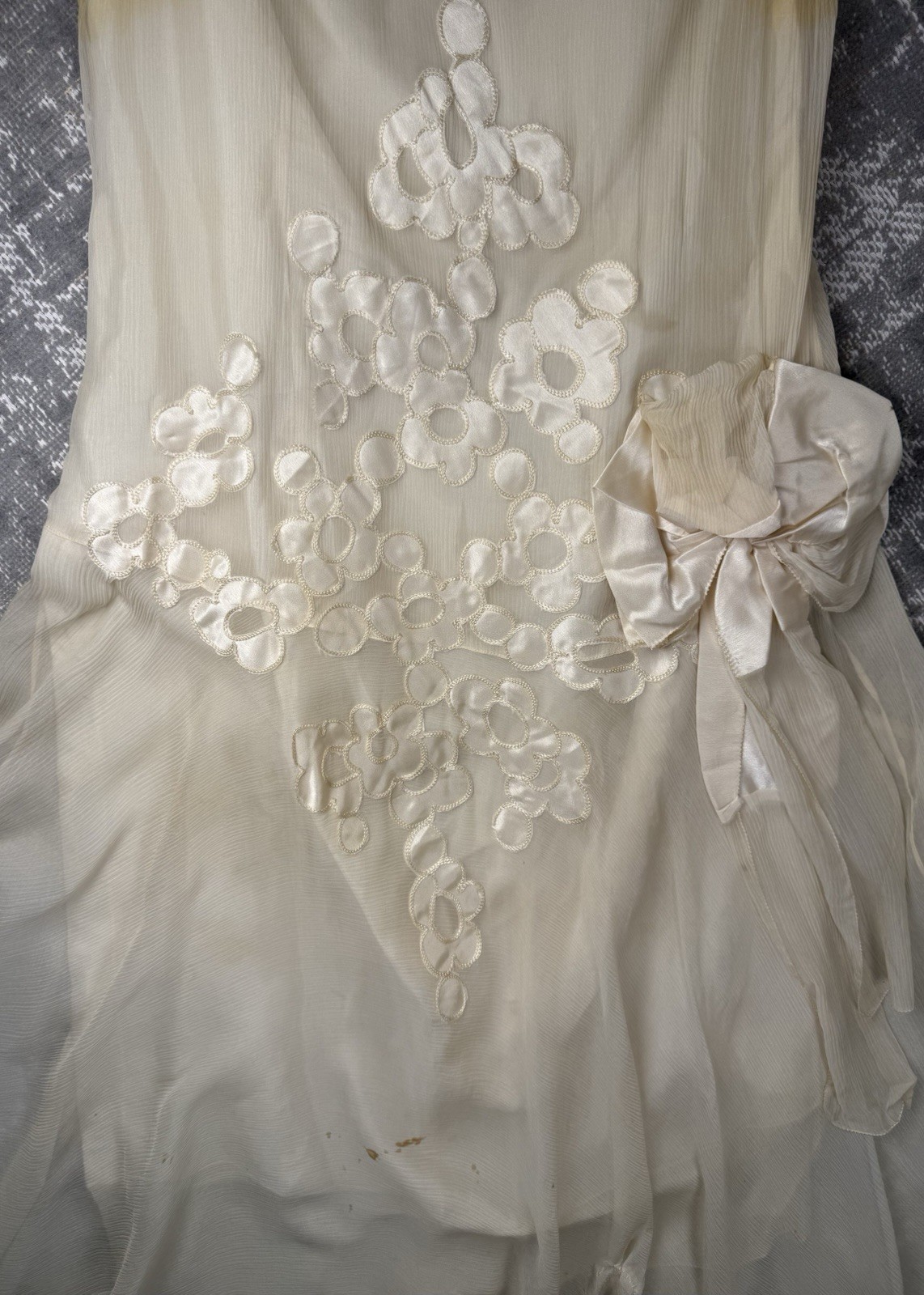 Vintage Antique 1920s Silk Flapper Wedding Dress Ivory Appliqué As-Is WOUNDED