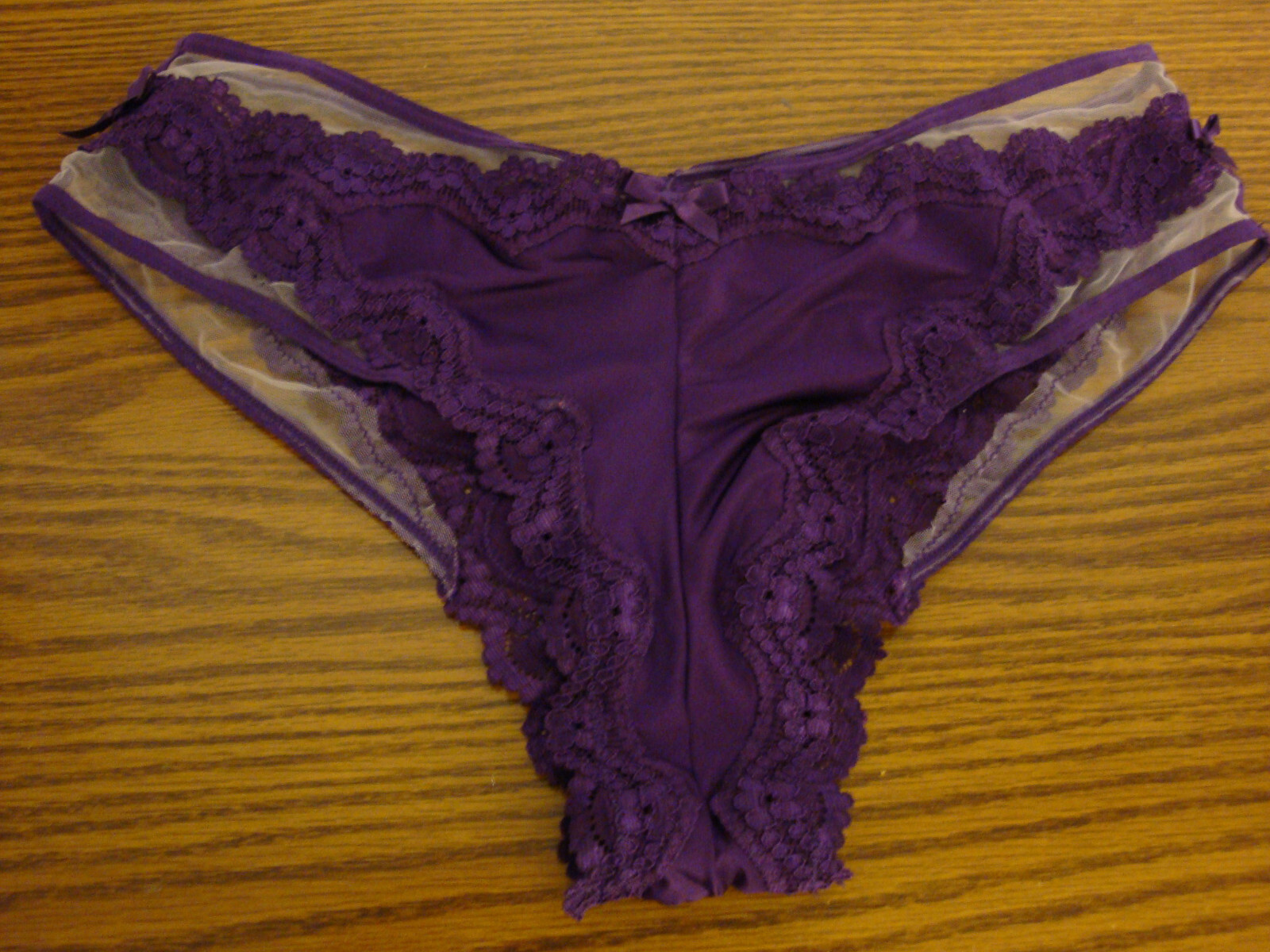 Victoria&rsquo;s Secret L Satin & Bows Lace Cheeky Panty Plum Purple 2015 Sexy