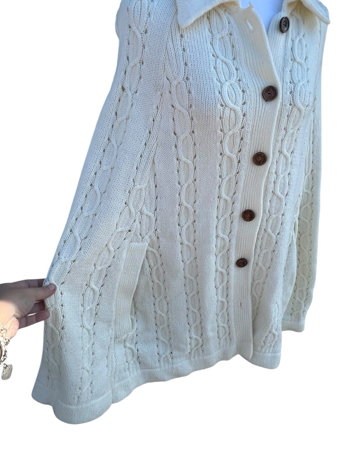 Vintage Broadway 60s 70s Hippie Cable Knit Grannnycore Ivory Sweater Cape Poncho