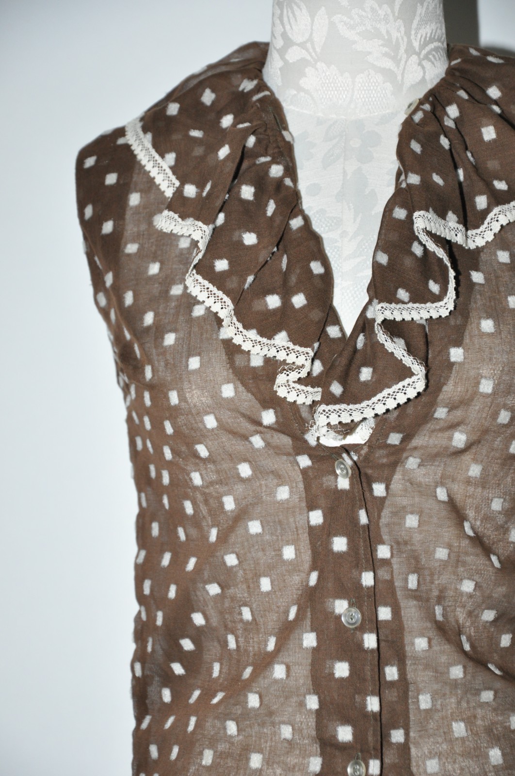 60s Dark Brown Polka Dot Sheer Ruffle Neck Sleeveless Crop Top Blouse Women XXS