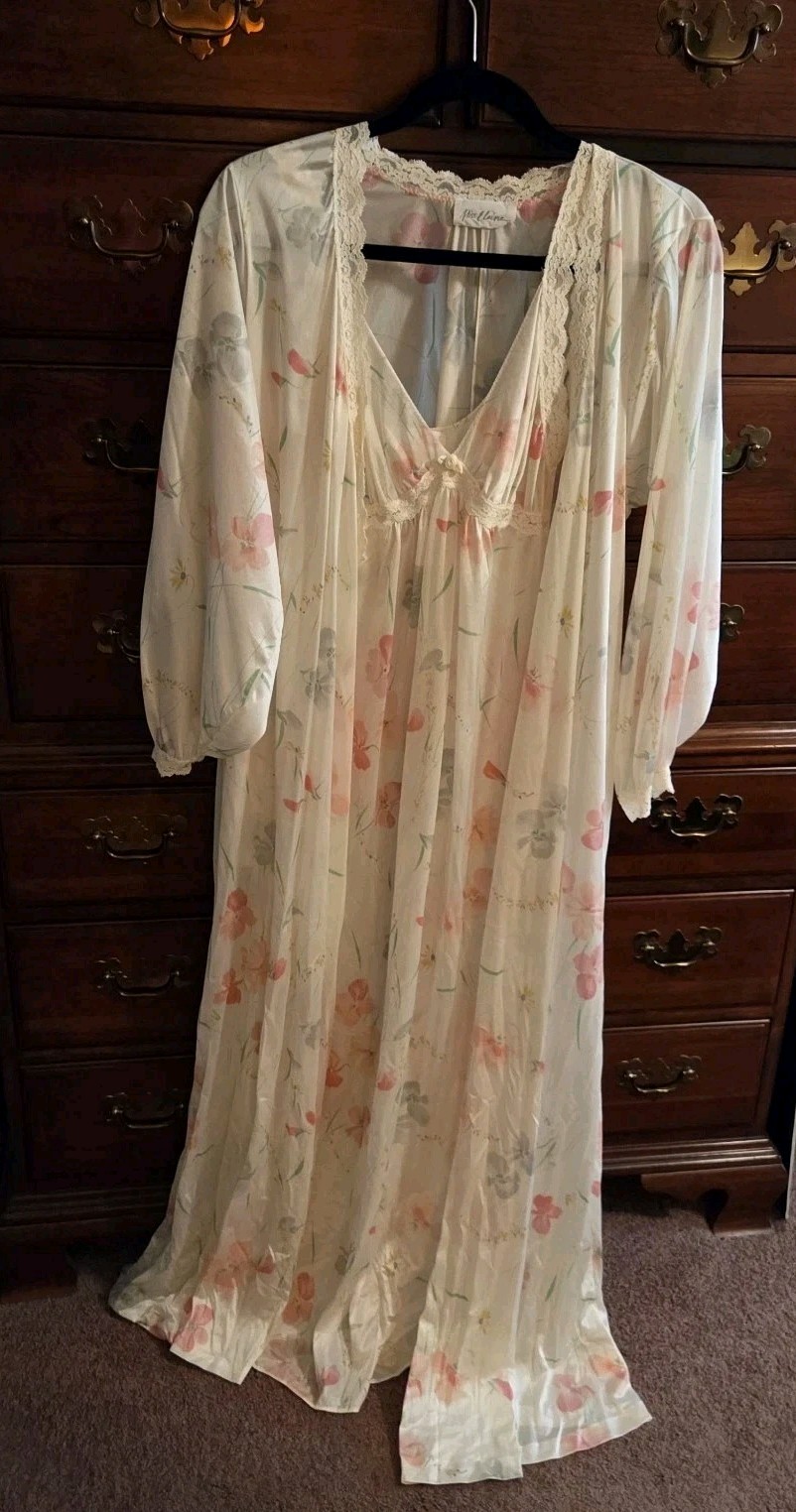 Vtg Miss Elaine Peignoir Set Floral Nightgown Robe Romantic Lace Trim Med. READ