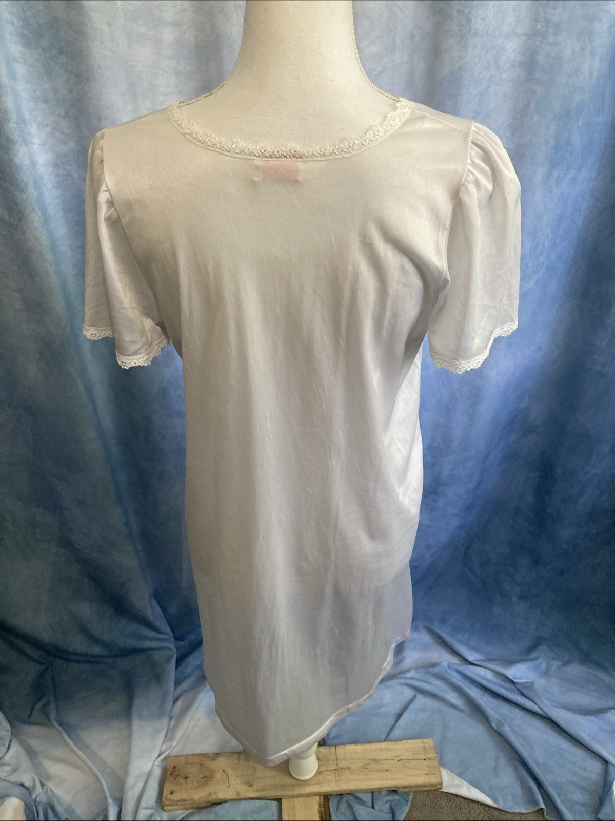 Vtg 90s Simply Basic White Ivory Nylon Nightgown XS/S Lace Trim Single Stitch