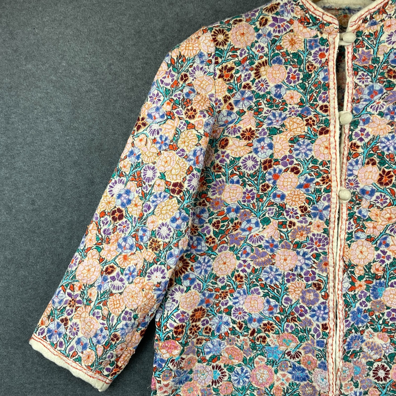 Vintage Hand Embroidered Jacket Kashmiri Indian Crewel Floral Size M