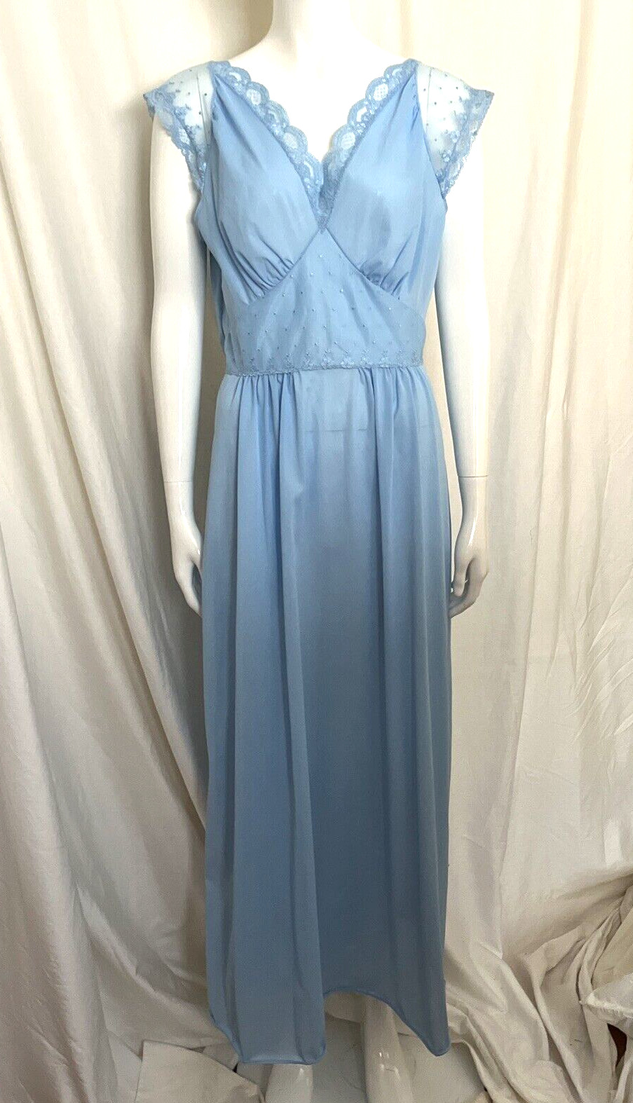 Vintage Lorraine Long Blue Nightgown Nylon w Lace Size 38 ~Medum 1940s-50s EXC