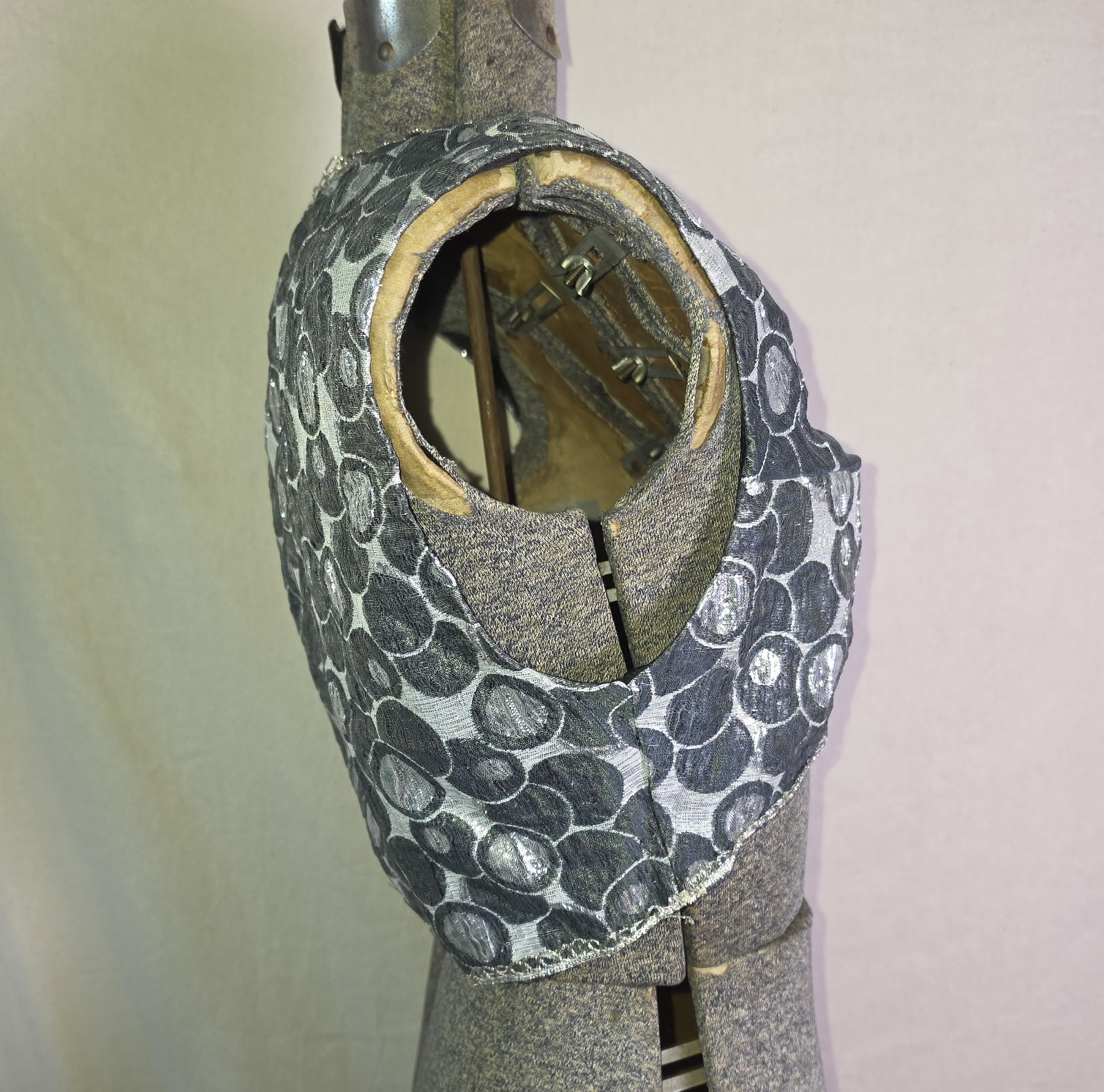 Vintage 60s 70s Silver Metallic Polka Dot Bolero Top Vest Glitter Disco Small