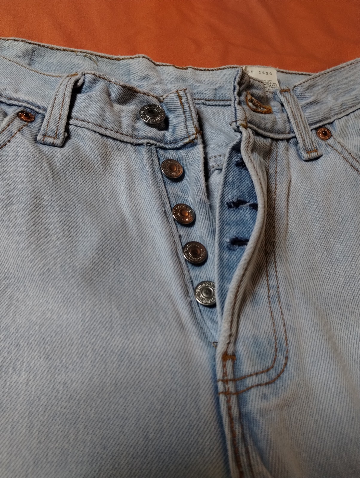Vintage 90&rsquo;s Women&rsquo;s Button Fly Levi&rsquo;s- Small