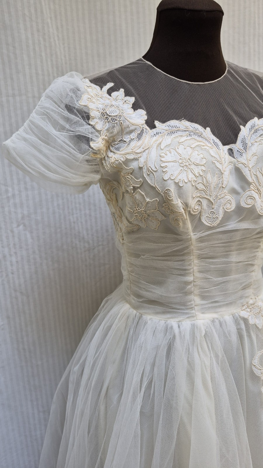 Vintage 1940/50s Ivory Tulle Netting Dress by SMARTWEAR EMMA LANGE – Size XS/S