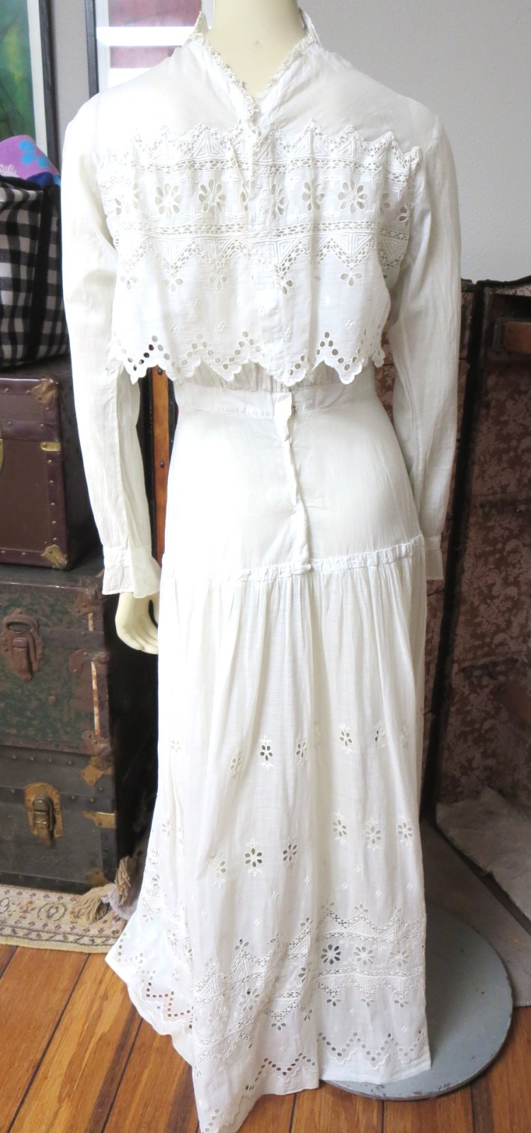Victorian High Neck White Elegant Eyelet And Lace Dress 36 Bust