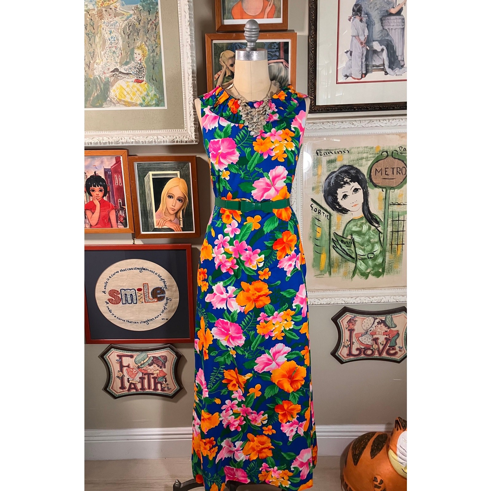 1980s Hawaiian Maxi Dress Multicolor Floral Print Ruffles Pocket Made in Hawaii