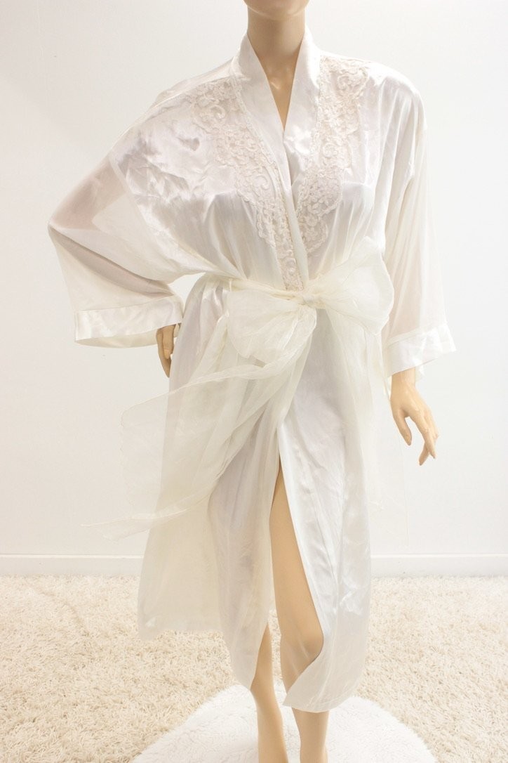Vtg Long Robe Soft Slippery Satin Plus Size 3X Bridal Lace Shiny Diva Feminine