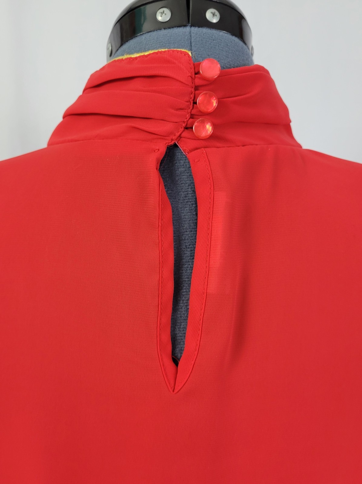 Vintage Laura Mae Red Rouched Neck Blouse w Gold Trim Accent Size L/XL?