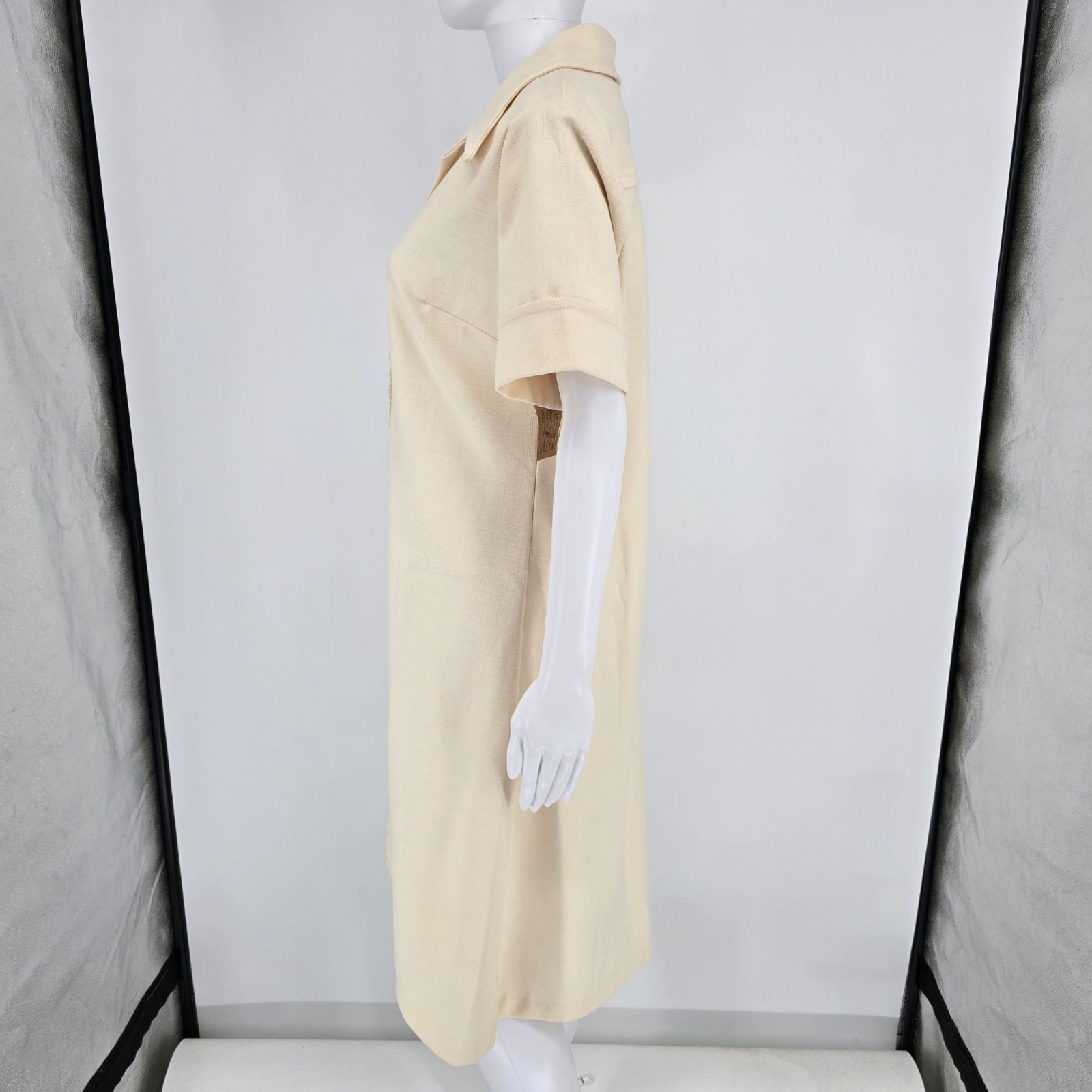 Vintage 1970s Ivory Knit A-Line Button Front Wide Collar Shirt Dress (Size 14/L)