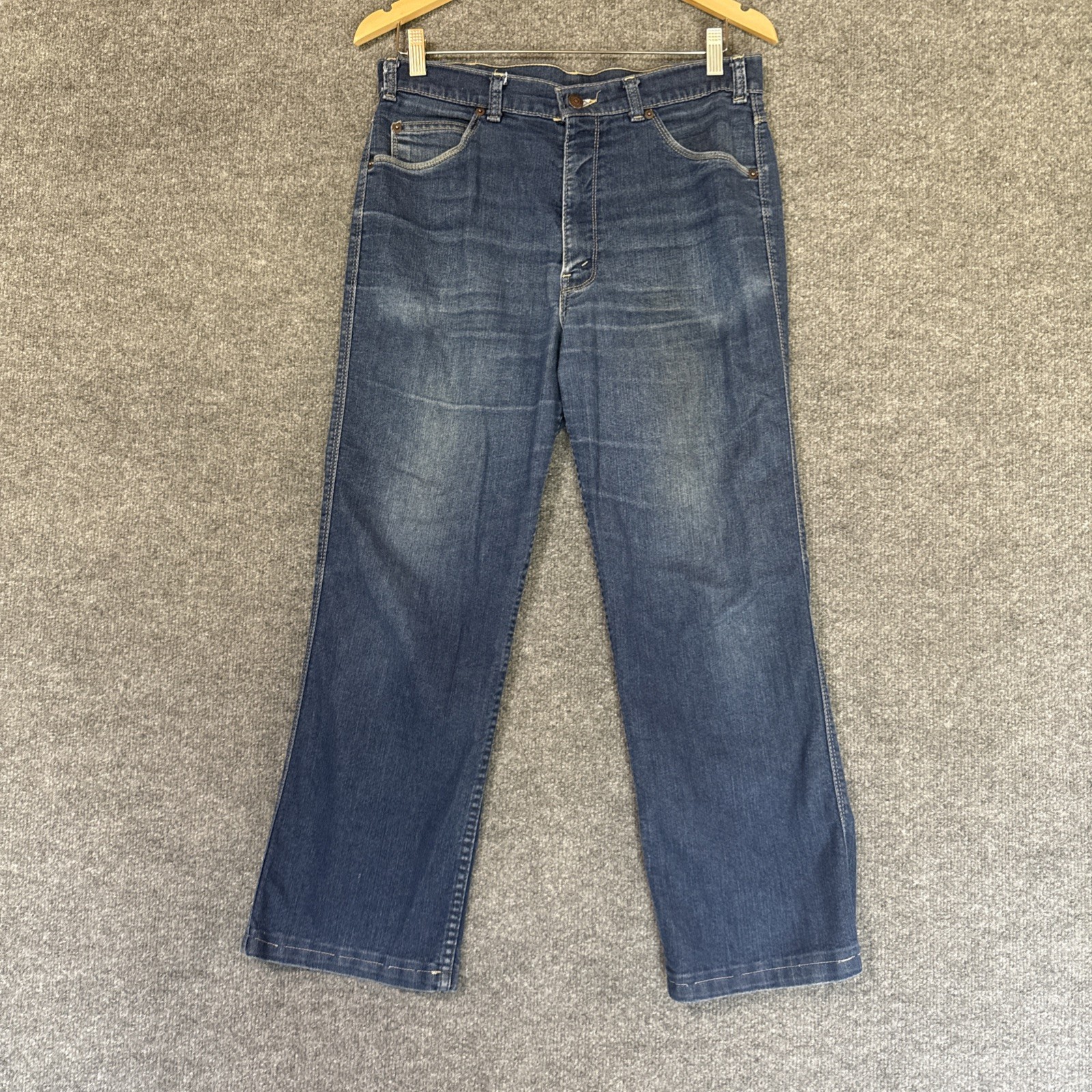 Levis Movin On Denim Jeans Size 34×30 Black Tab 5 Pocket Distressed