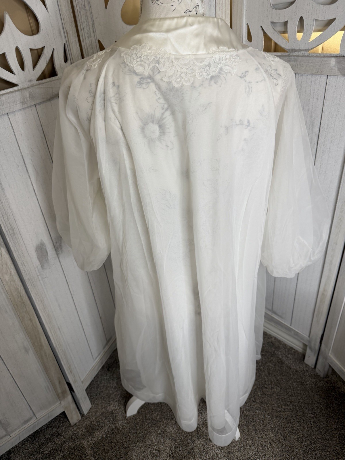 Vintage Gossard Artemis White Whimsy Nightgown Tie Neck Puff Sleeves Medium 60s