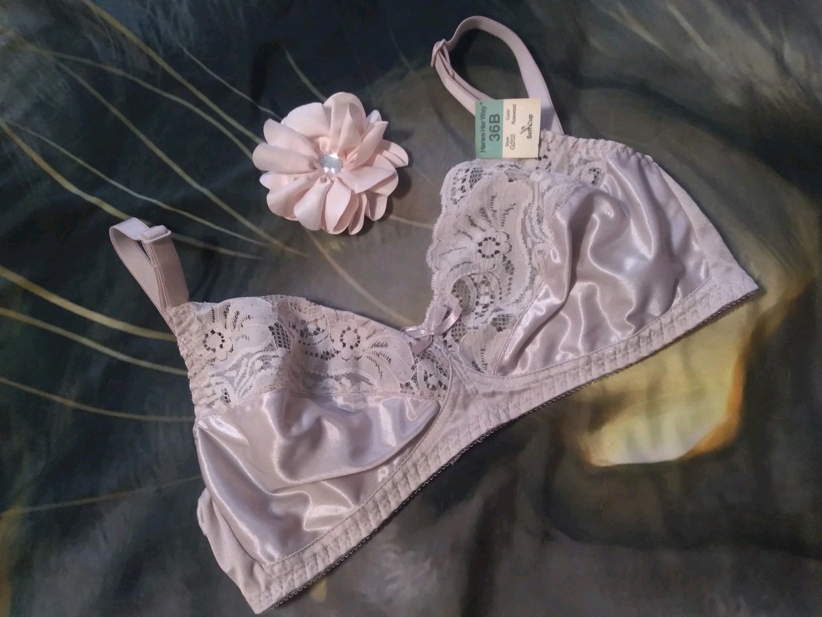 Vintage Hanes Her Way Bra 36B Rosewood Soft Cup Wireless Lace Sissy NwT 80s 90s