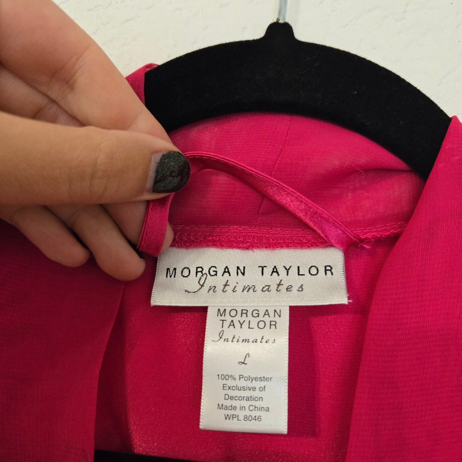 Morgan Taylor intimates L Pink Satin Robe Lace Details Loungewear Sleepwear