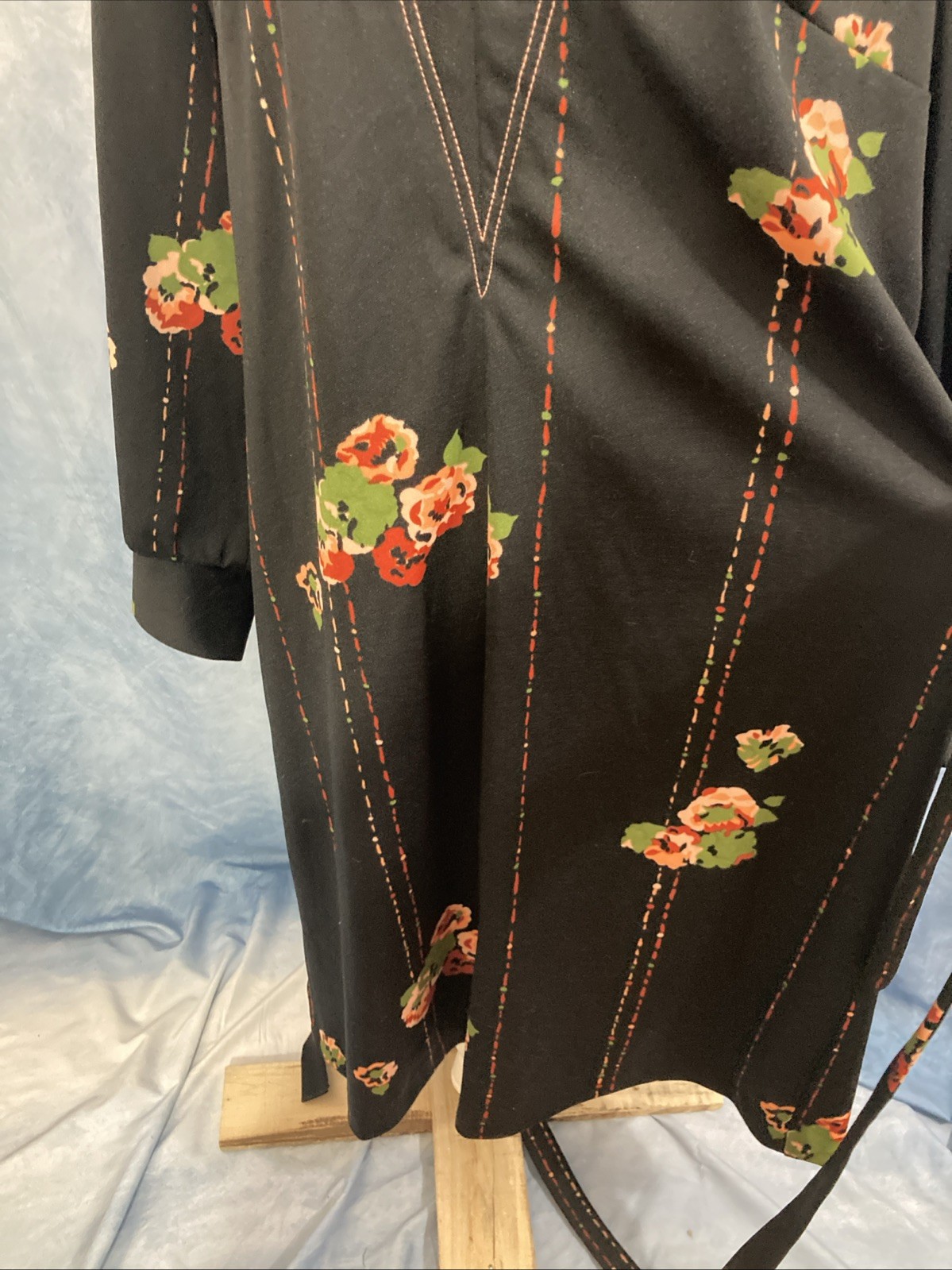 Vintage 1970s CLOVIS RUFFIN Ruffinwear Dress Western Dark Floral Jersey Knit