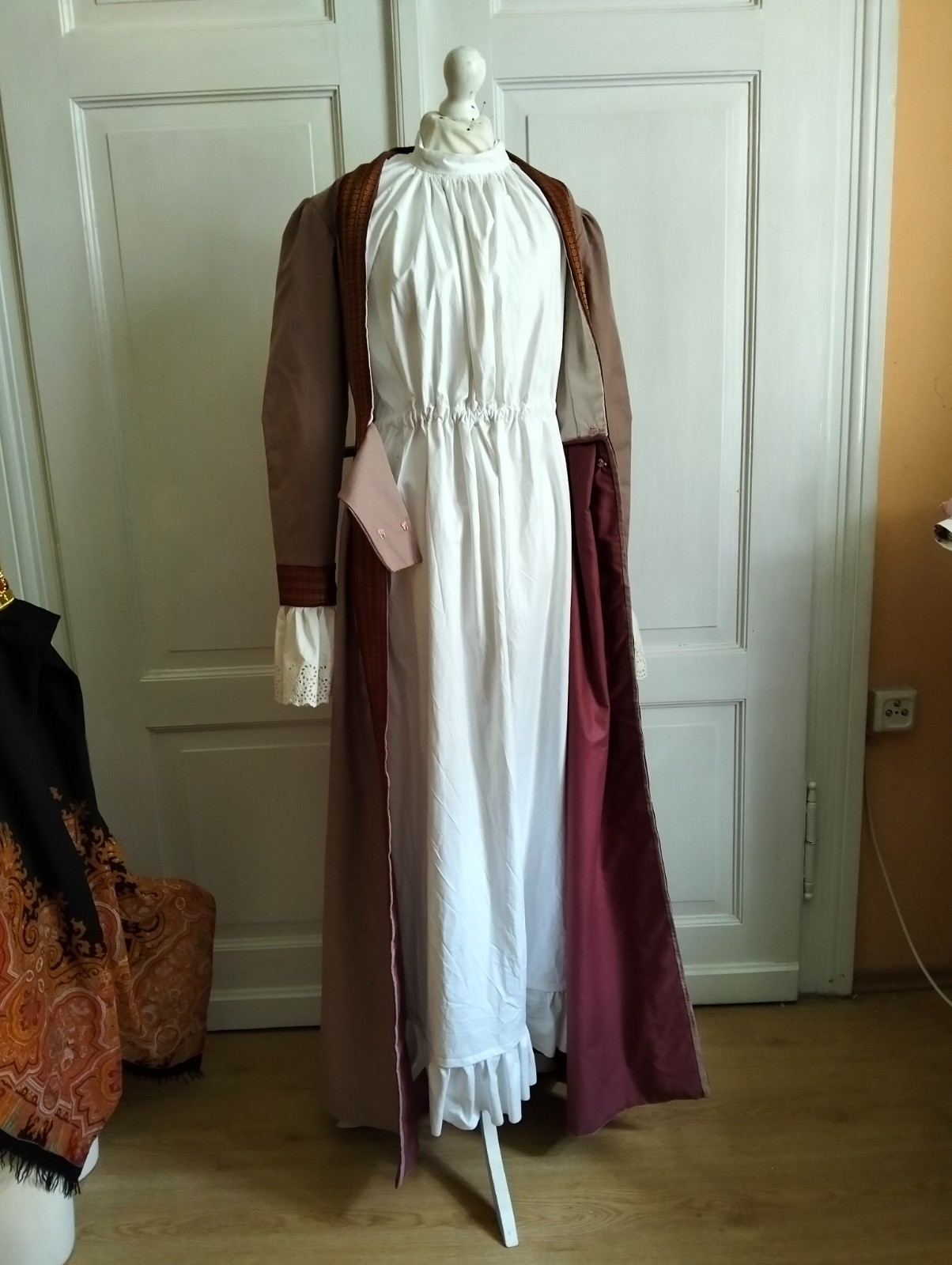 edwardian style dressing gown antique like Victorian reenactment