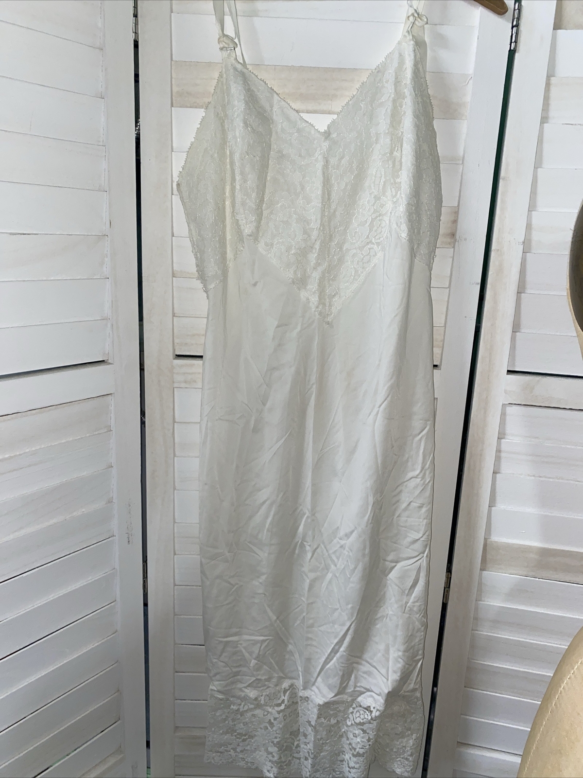 Vintage White Full Dress Slip Nightgown White 5&Prime; Lace Hem Sz Small / 34