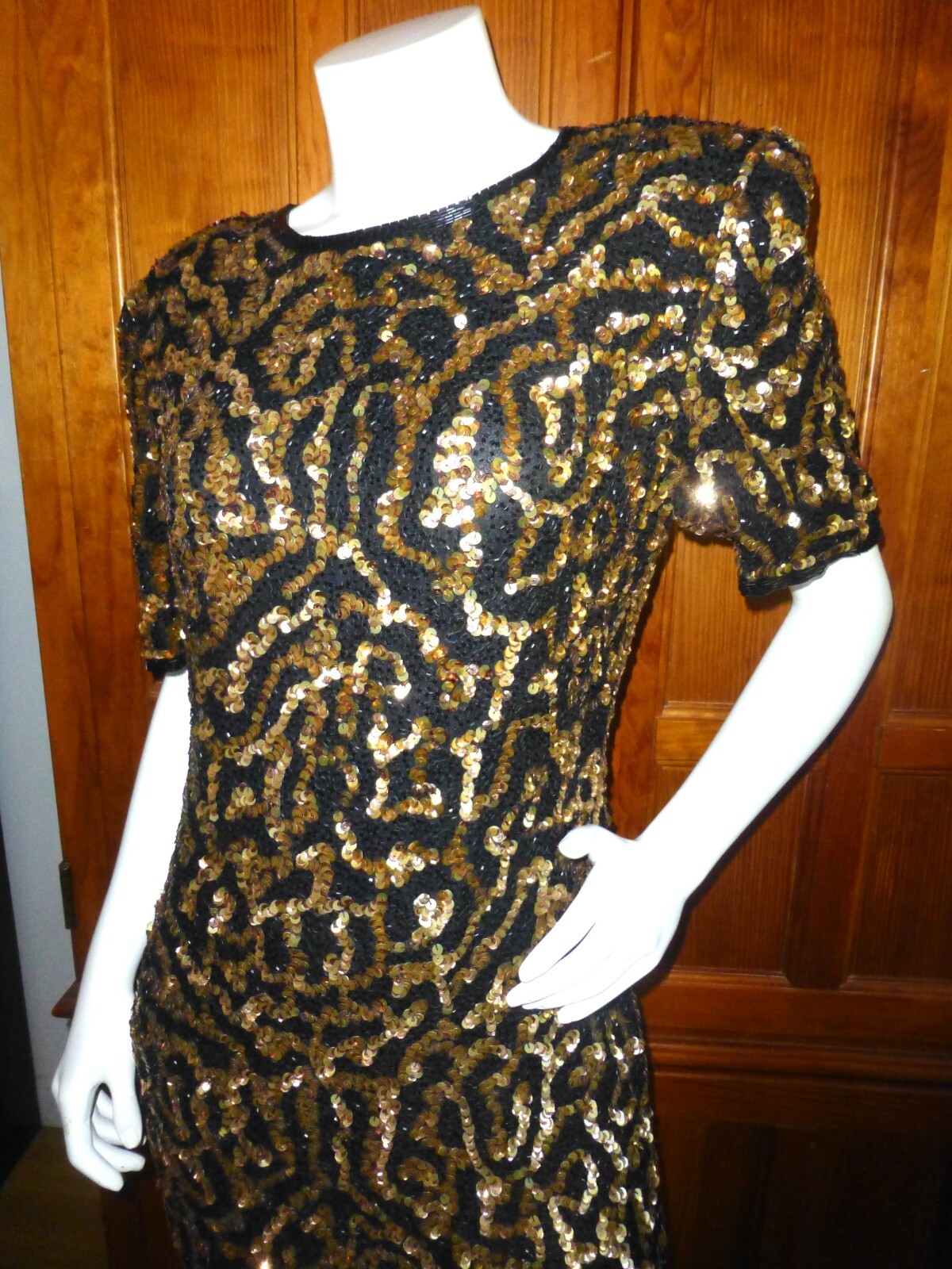 Vtg 80s Black Gold SEQUINS Beads Embroidery SILK Evening Formal Sheath Dress M