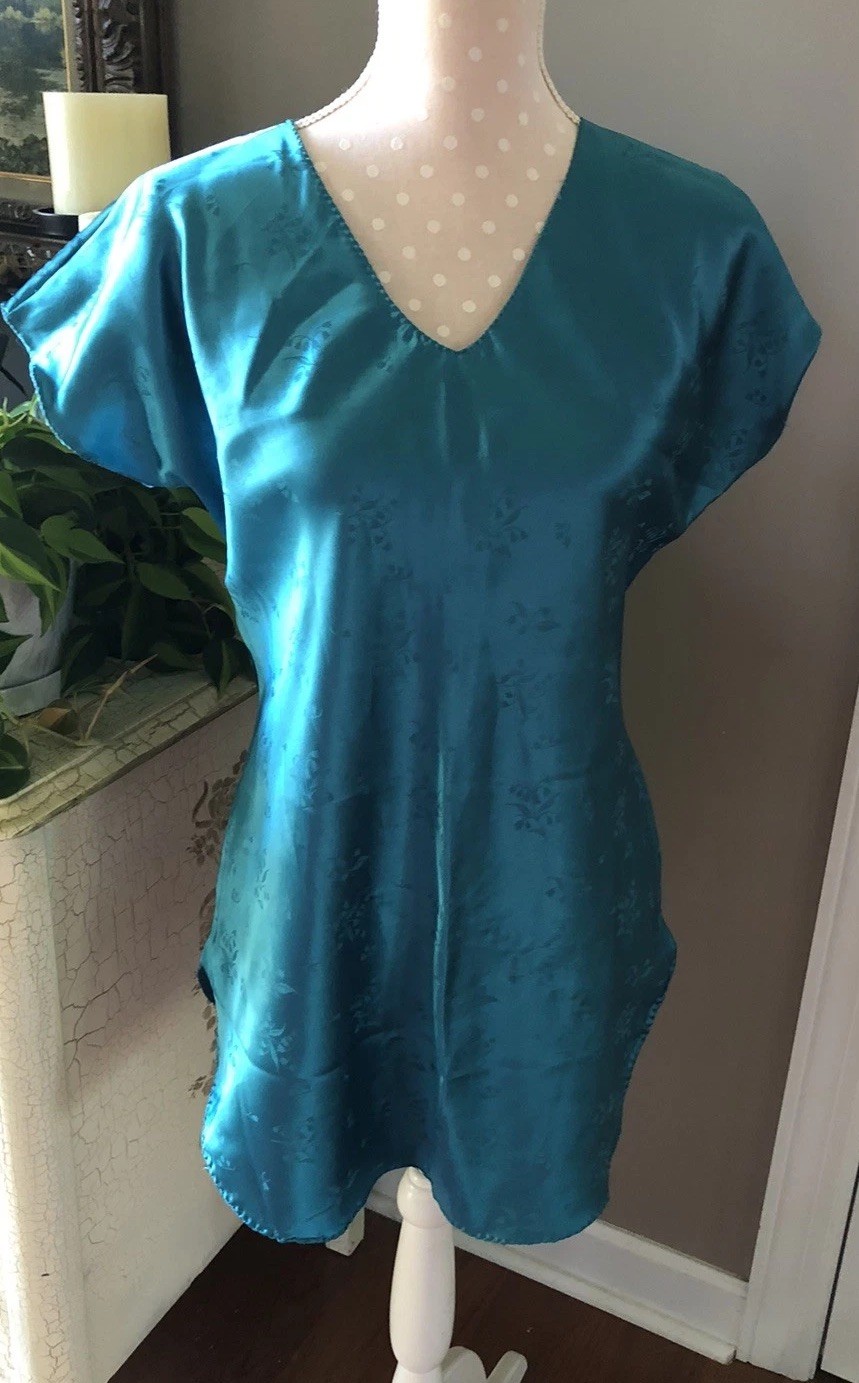 Vtg Llise Steven’s Satin Nightgown Nightshirt Turquoise Women’s Small