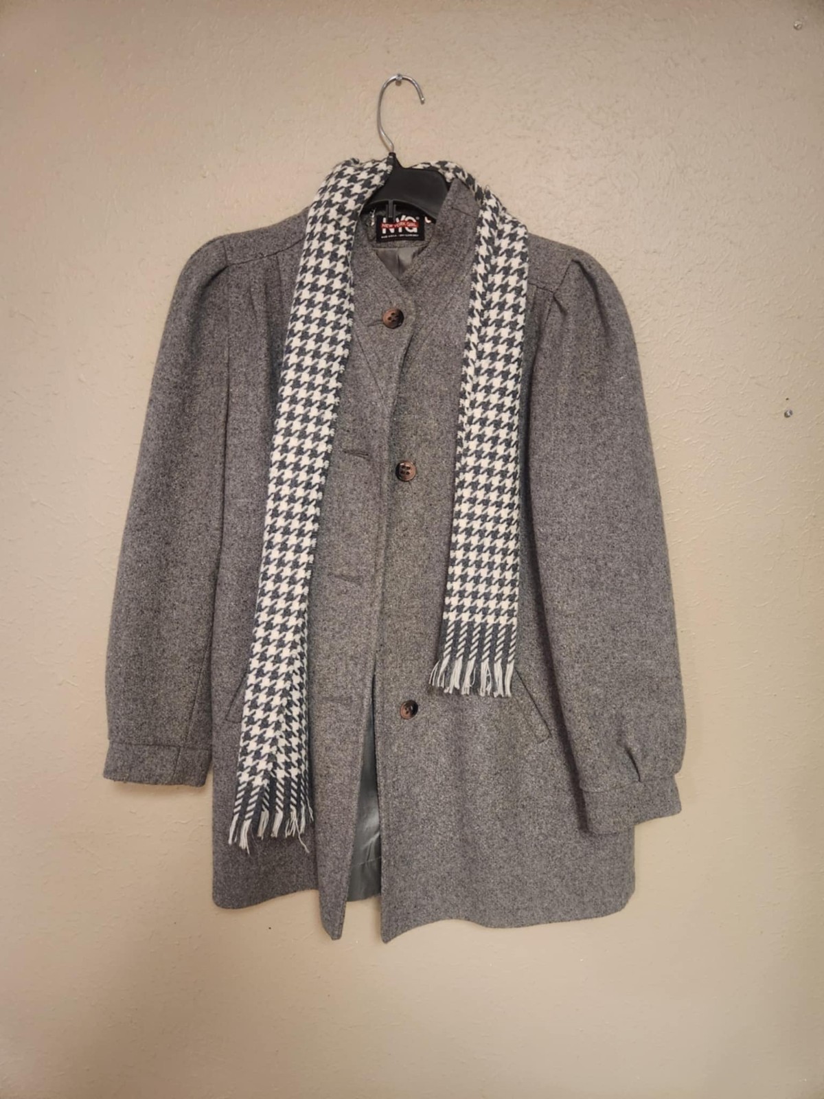 VINTAGE New York Girl Wool Coat w/ Scarf