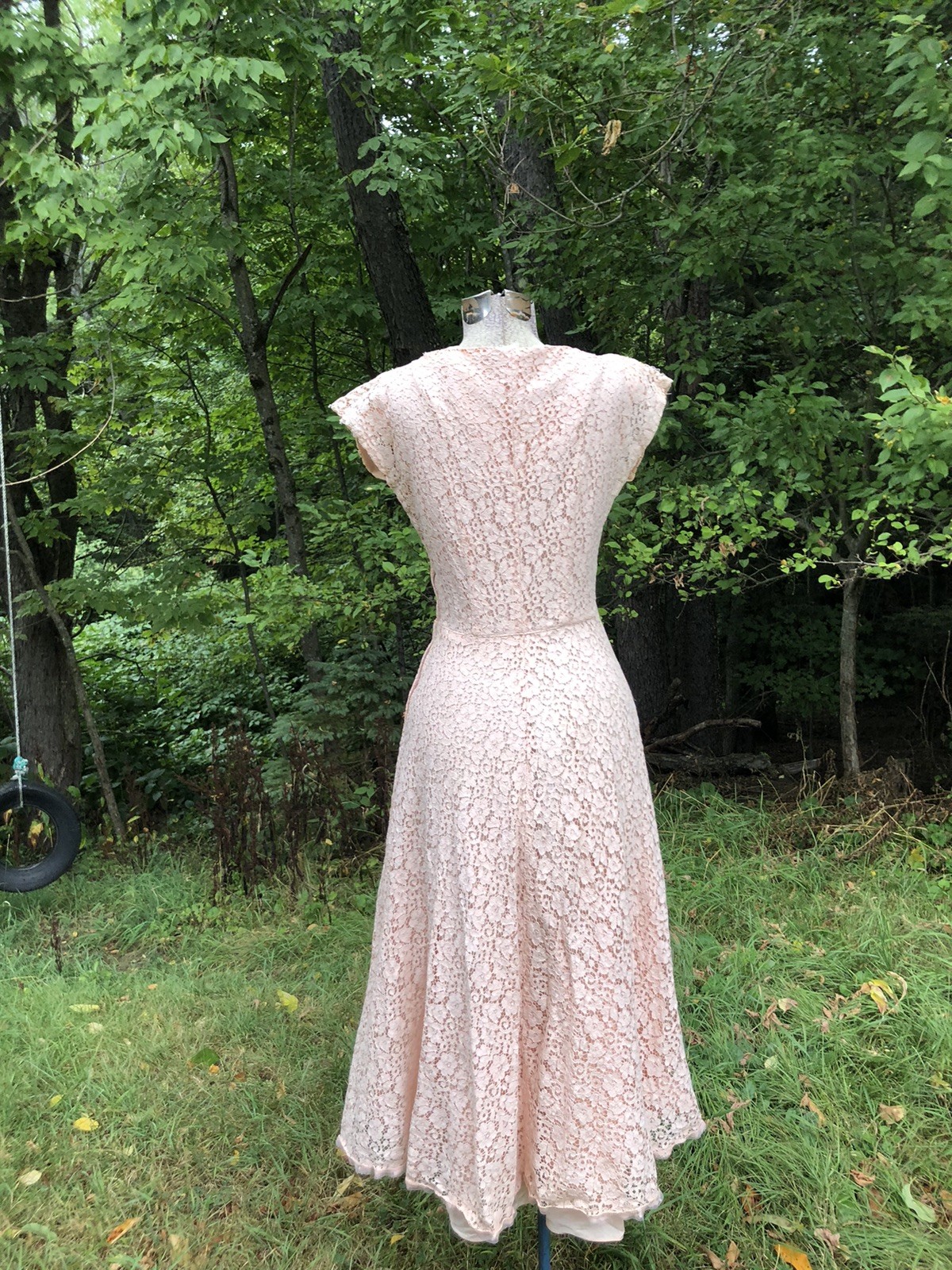 Vintage 1940’s Aurora Borealis Sequin Pearl Lace Cocktail DRESS 36-26-48