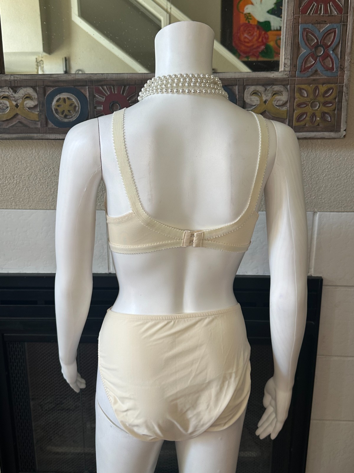 Collectible L Warner&rsquo;s Flower Charms bottoms matching braziers lingerie set