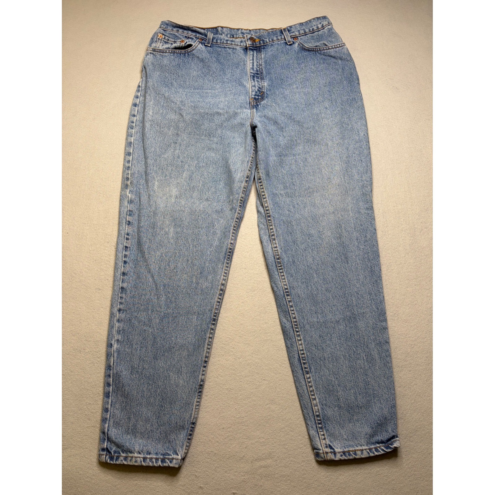 Levi&rsquo;s 550 Jeans Women 38×29.5 Light Blue Relaxed Fit Tapered High Rise Vintage