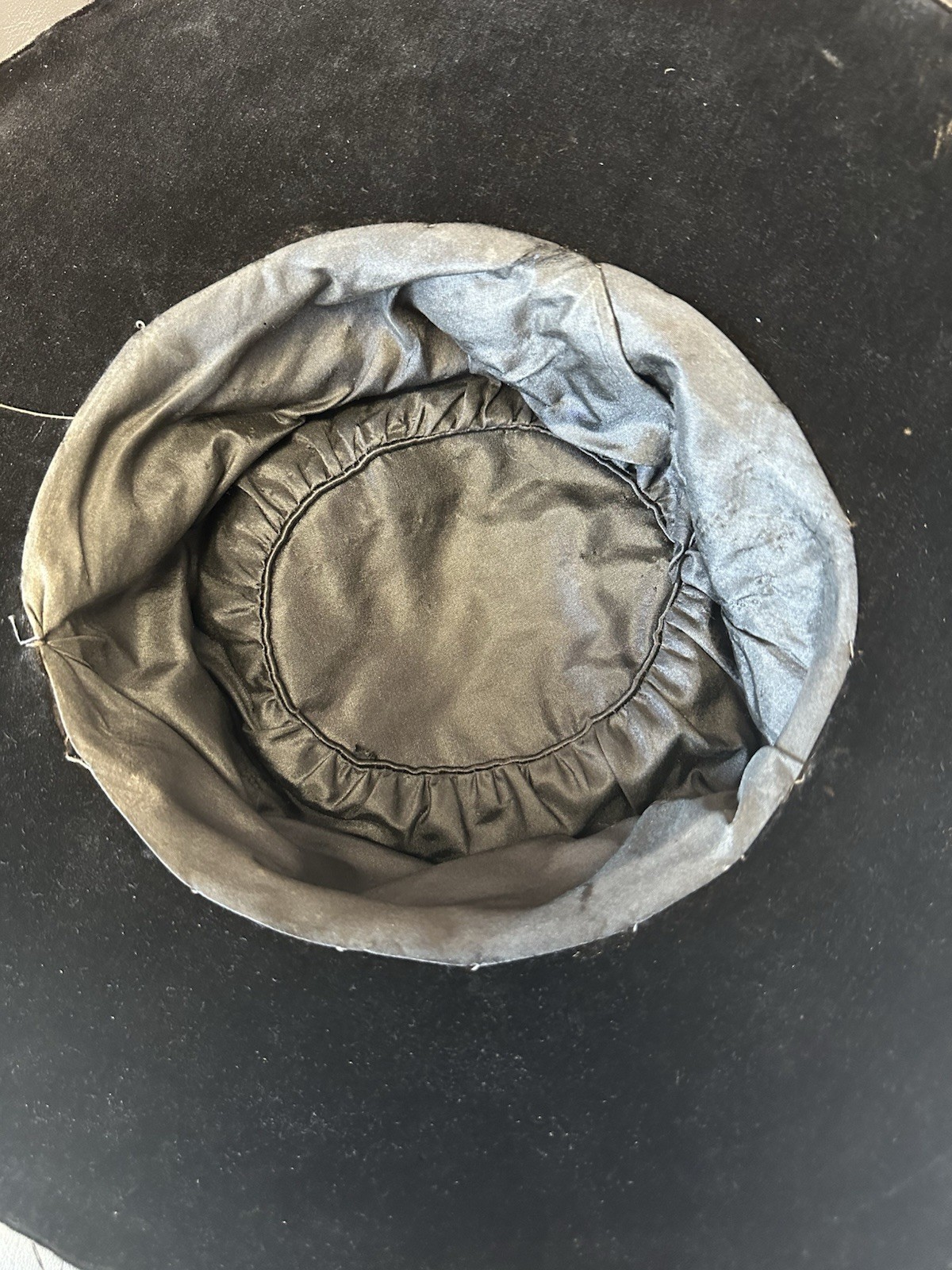 Antique Ostrich Feather Edwardian Ladies Hat 1900s W/Case Velvet Ribbon Plume