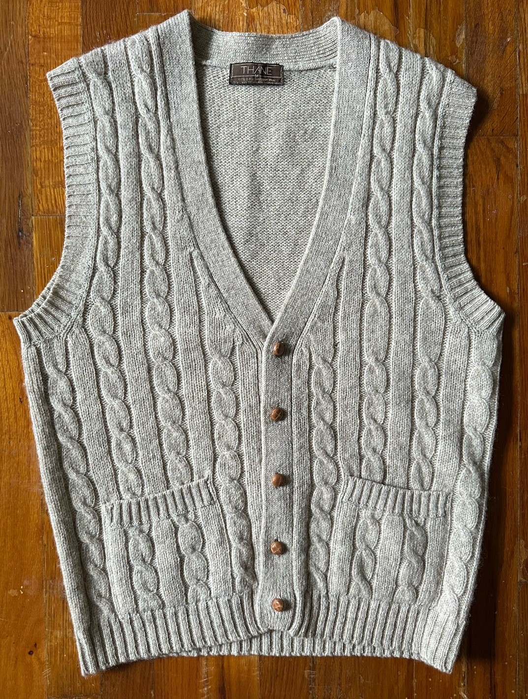 THANE 100% Shetland Wool Cable Knit Vest Oatmeal Beige Grandpa Core Vintage M