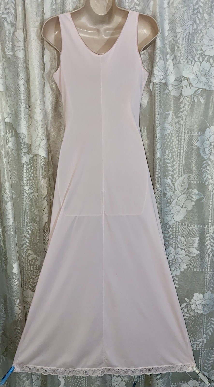 VTG Elegant M Princess Style Pink Soft Nylon Nightgown Negligee Gown Gown