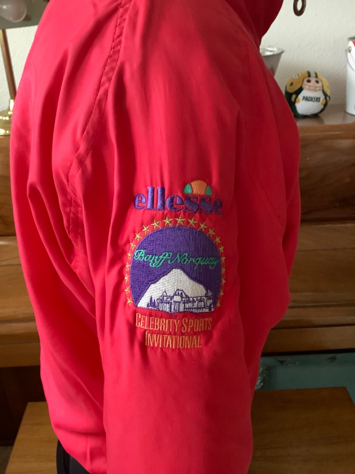 Vintage 80s Womens ELLESSE Ski JACKET Coat SIZE 44 Winter Parka RARE Unisex