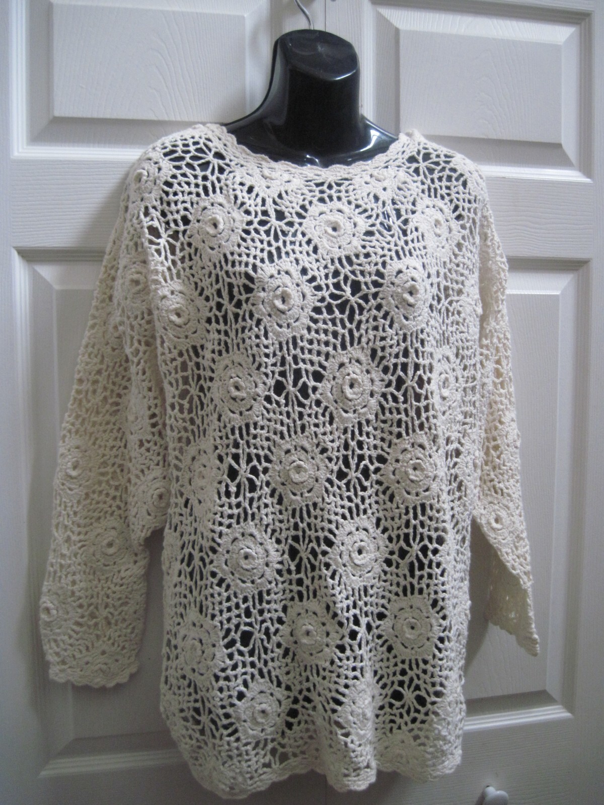 Reference Point Women&rsquo;s Medium VINTAGE Ivory Crochet Knit Top Long Sleeves