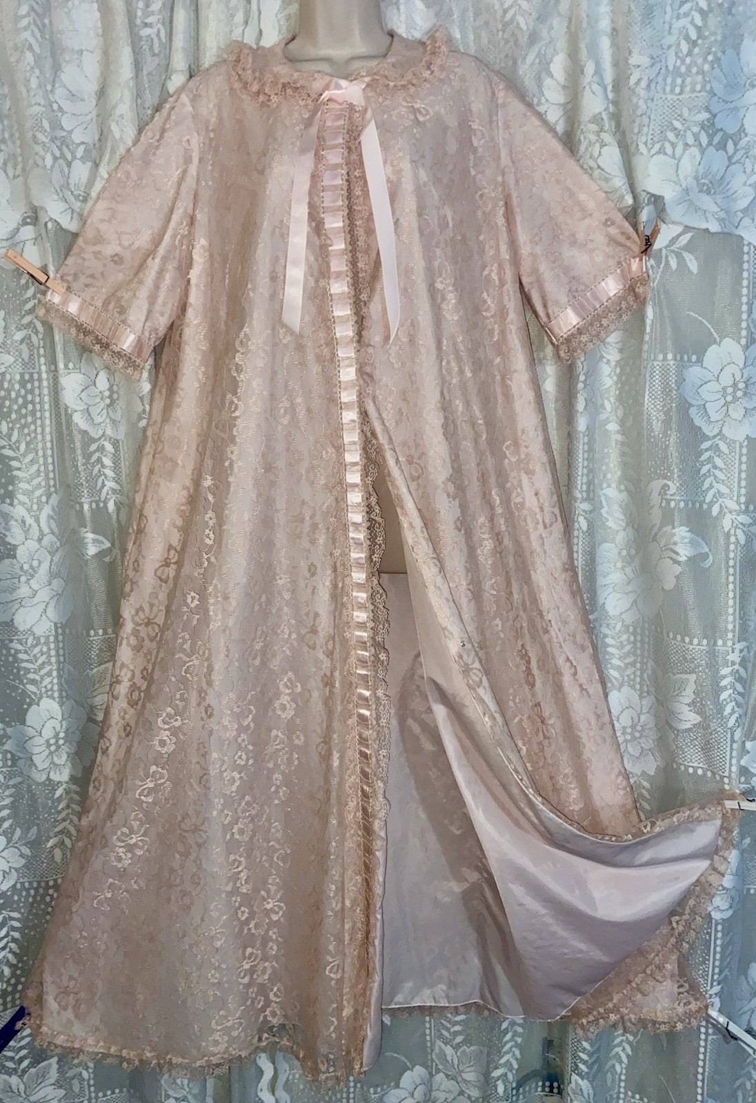 VTG 1950&rsquo;s FANCY XL Odette Barsa Beige LACE ovr PINK Peignoir Robe for nightgown