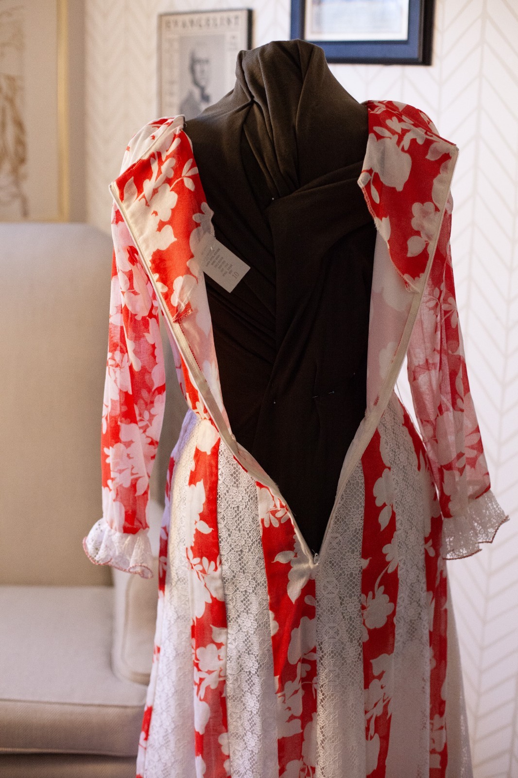Vintage 70s Unique Full Length Red White Cotton Polyester Lace Dress