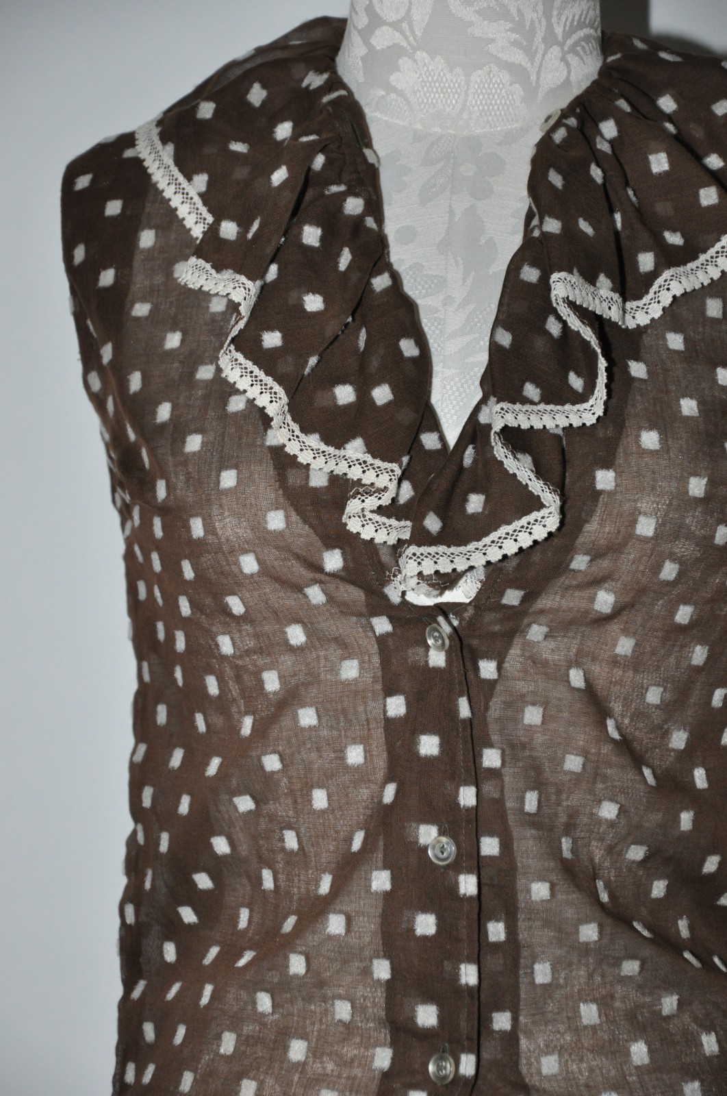 60s Dark Brown Polka Dot Sheer Ruffle Neck Sleeveless Crop Top Blouse Women XXS