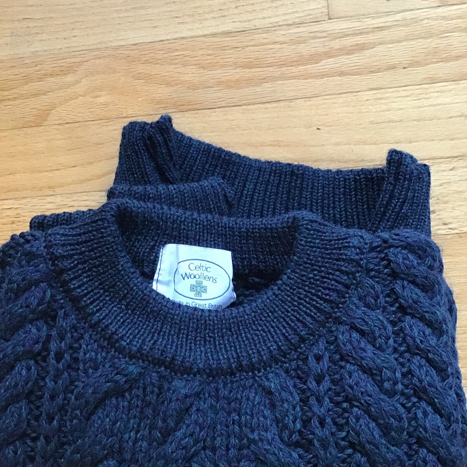 Celtic Woolens Variegated Bl/Gr Unisex Cableknit Fisherman Sweater, SM-MED,*READ