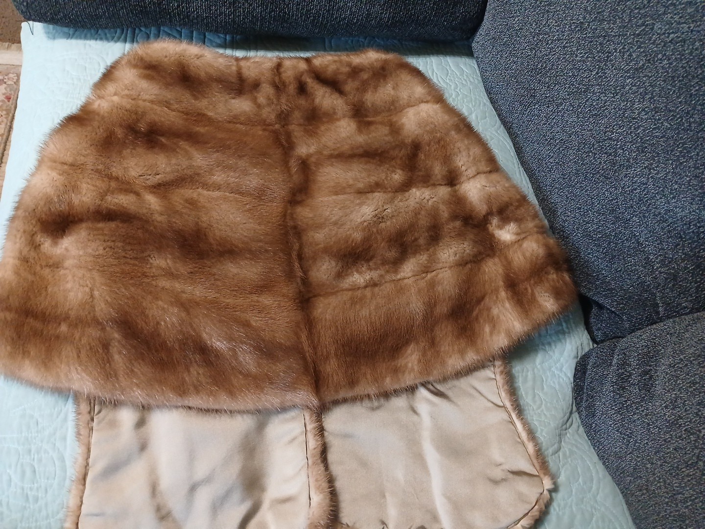 Vintage Julius Garfinickle & Co. Brown Colored Mink Stole Fur Wrap