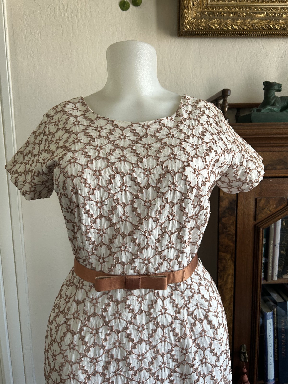 Vintage 1950s 60s White Wiggle Dress Copper Cotton Embroidery Belted Sheath M
