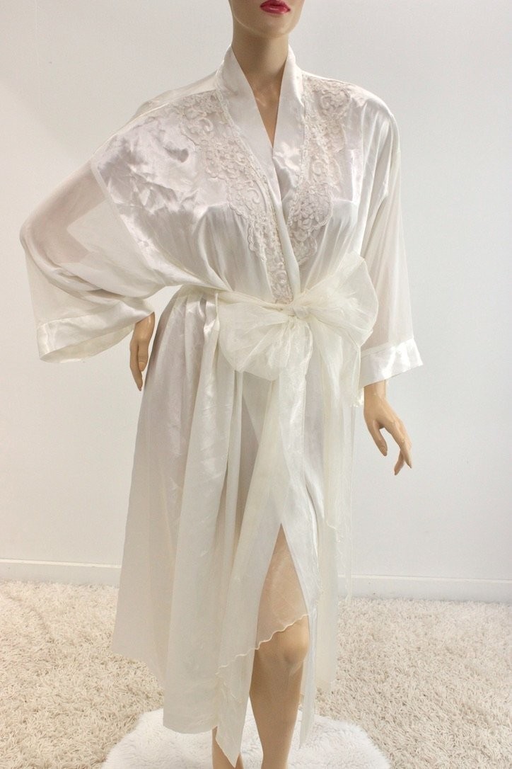 Vtg Long Robe Soft Slippery Satin Plus Size 3X Bridal Lace Shiny Diva Feminine