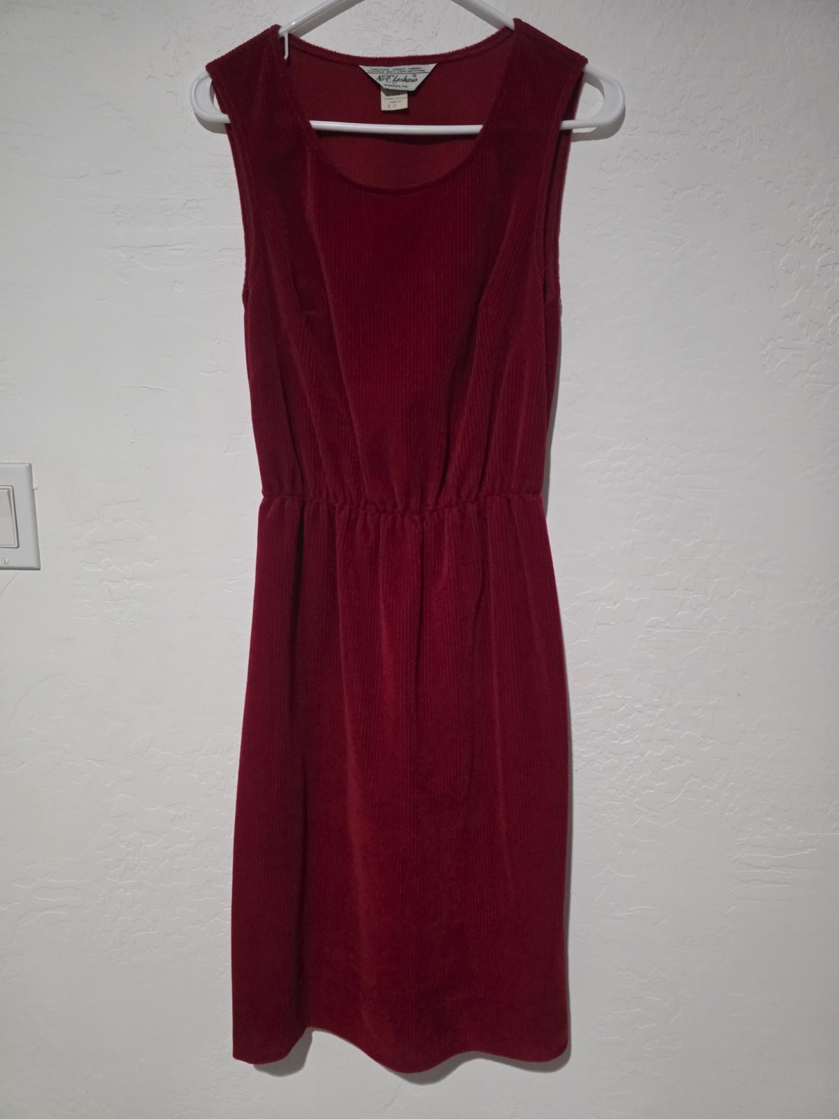 1970&rsquo;s Vintage Mod Dress NPC Fashions Corduroy Cranberry Comfy Size 12 US PA