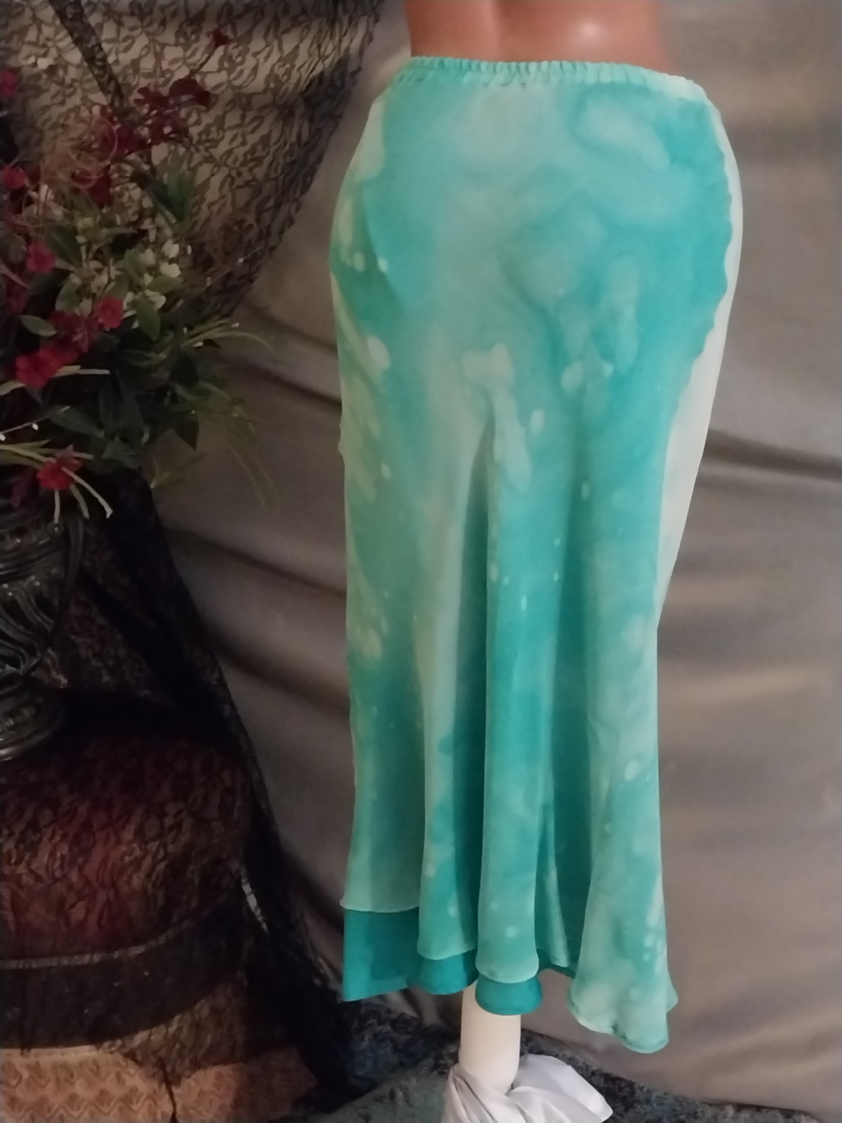 VTG SILK YOLANDA LORENTE HAND PAINTED FLORAL seafoam LAYERS SKIRT BLOUSE L 44