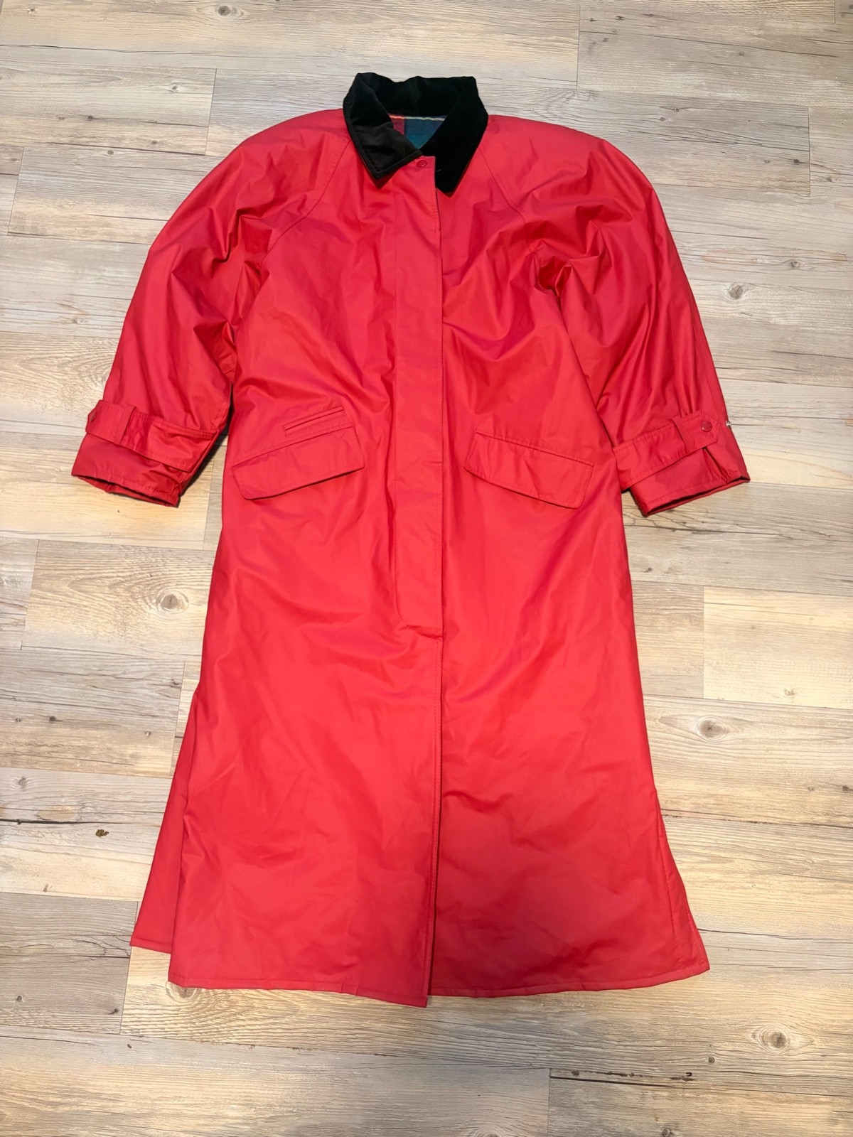 Vintage Misty Harbor Long Coat – Red Plaid Lined – Classic Trench Style