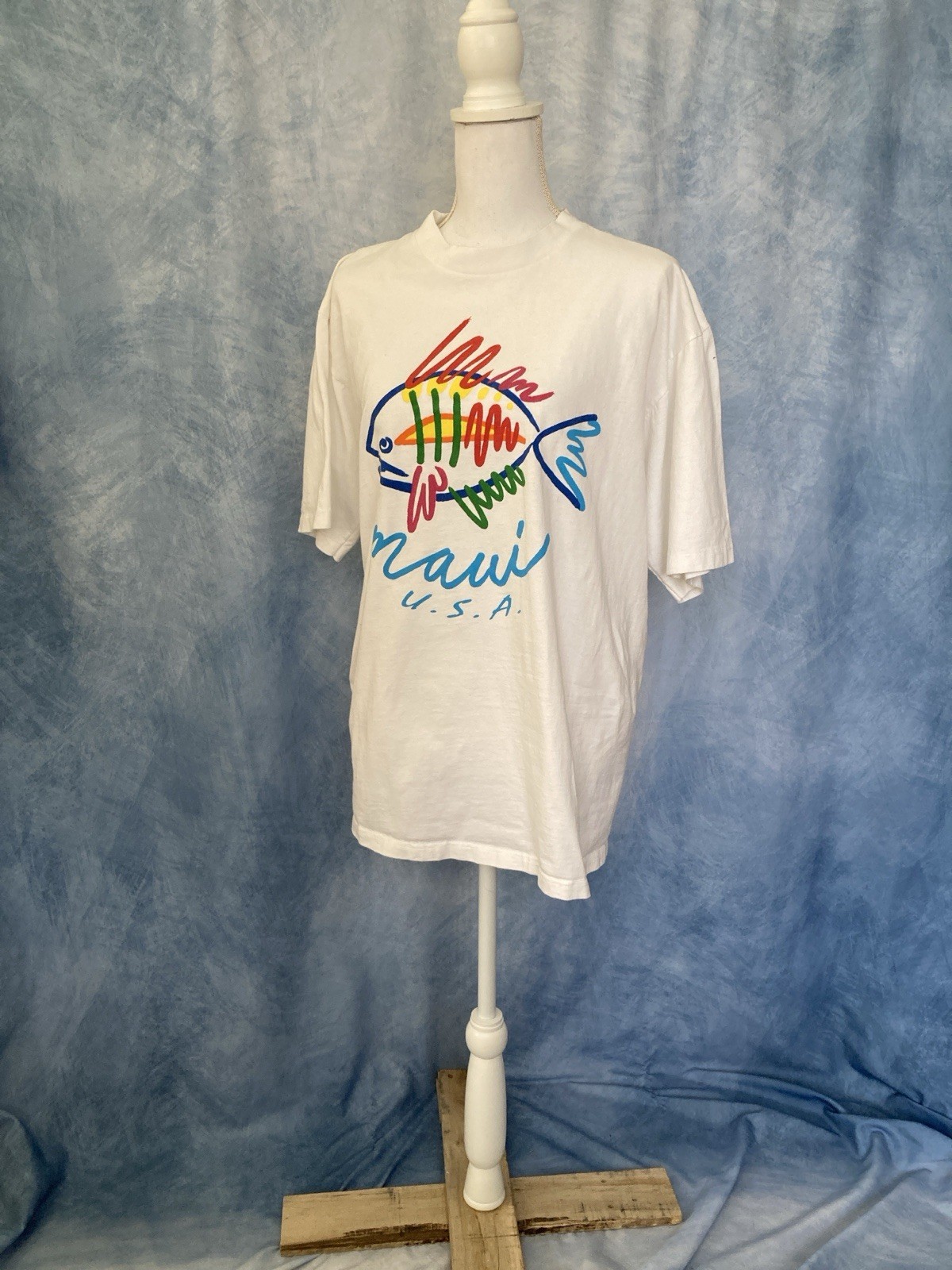 Vintage 1990s Maui HI Fish Graphic Souvenir T-Shirt Unisex Large Vibrant Colors