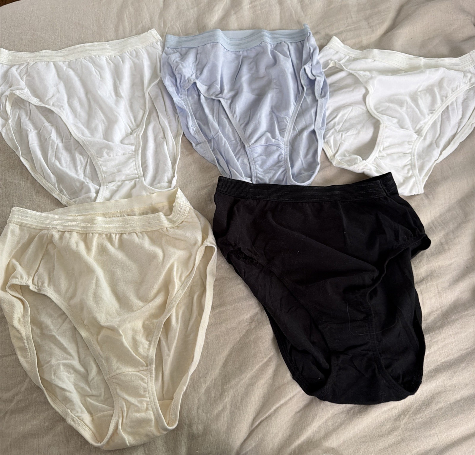 Lot of 5 Vintage 90&rsquo;s Leggs Cotton Hi-Cut Panties – 6 Medium