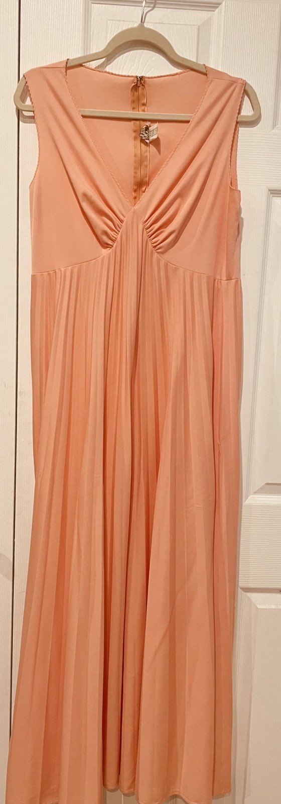 1970s Formal Long Dress by Lily Lynn Peach, Sleeveless, V-Neck *No Size Tag *