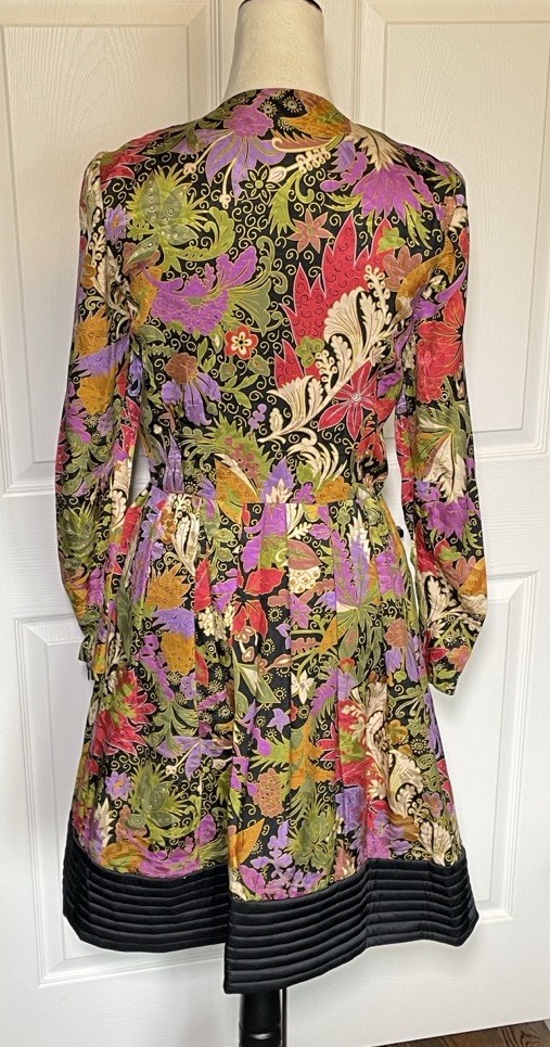 Vintage Luxury Silk Floral Coat Dress Quilted Trim Stanley Platos Martin Ross